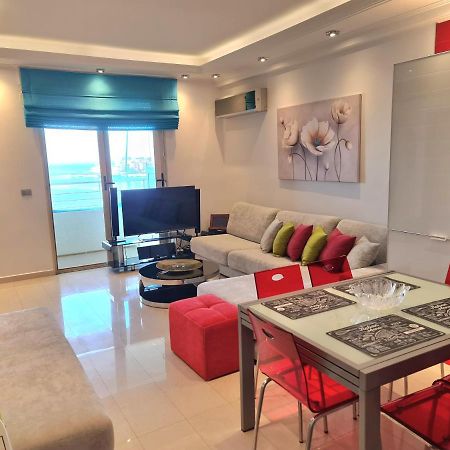 Luxury Seafront Apartments Σαράντα Εξωτερικό φωτογραφία