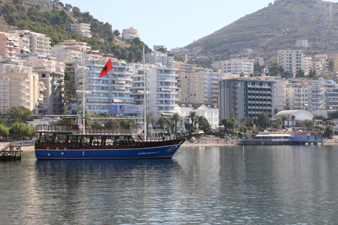 Luxury Seafront Apartments Σαράντα Εξωτερικό φωτογραφία