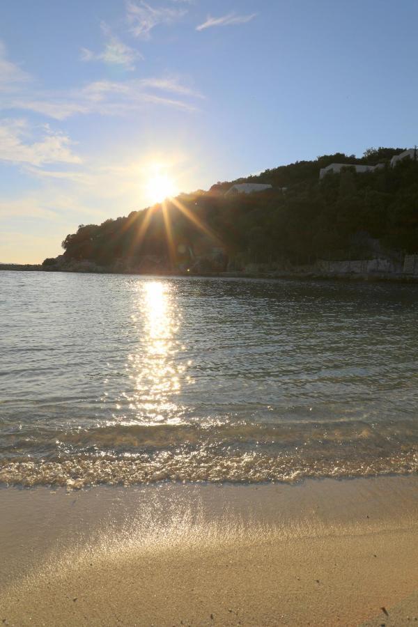 Luxury Seafront Apartments Σαράντα Εξωτερικό φωτογραφία