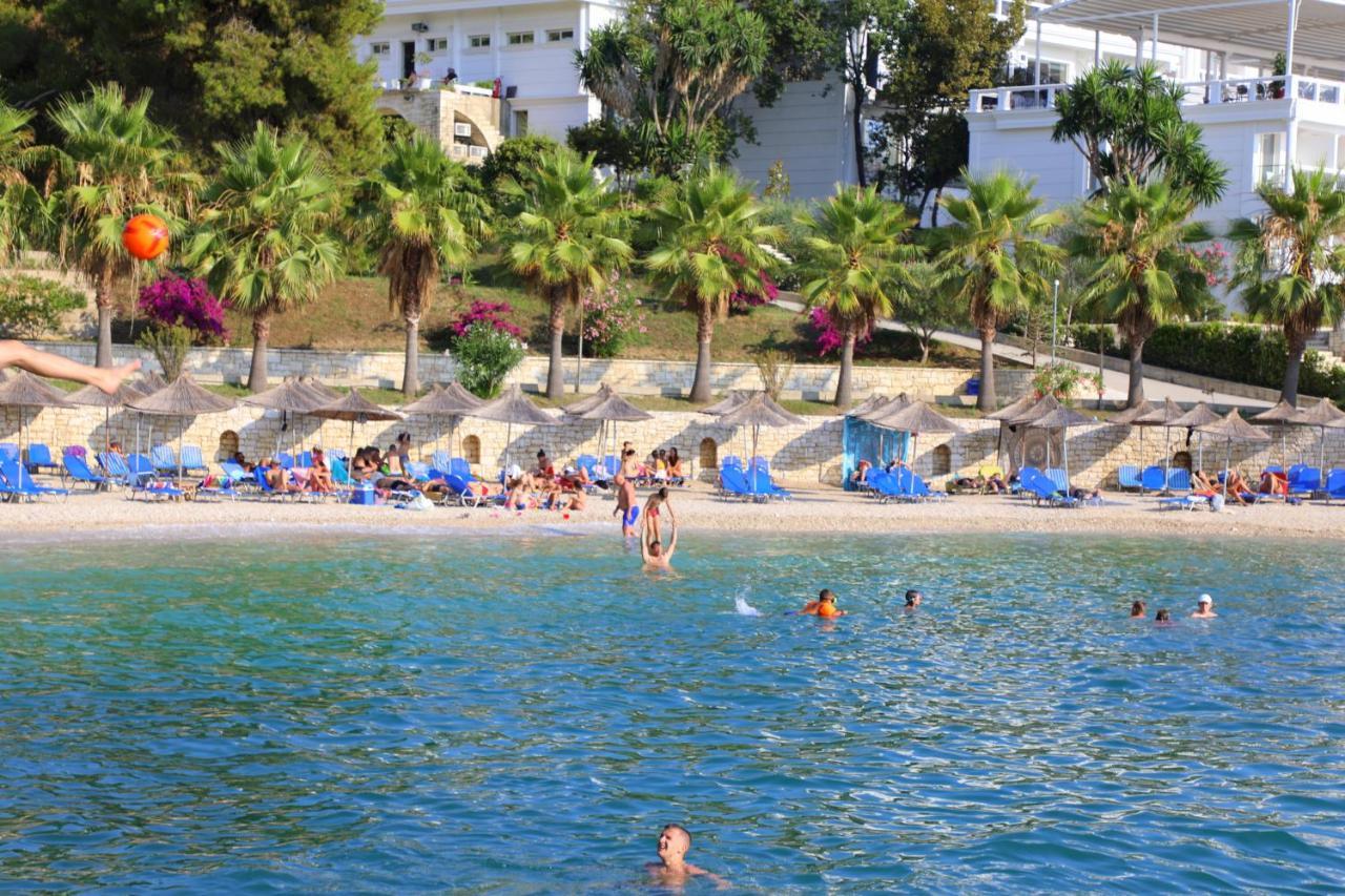 Luxury Seafront Apartments Σαράντα Εξωτερικό φωτογραφία