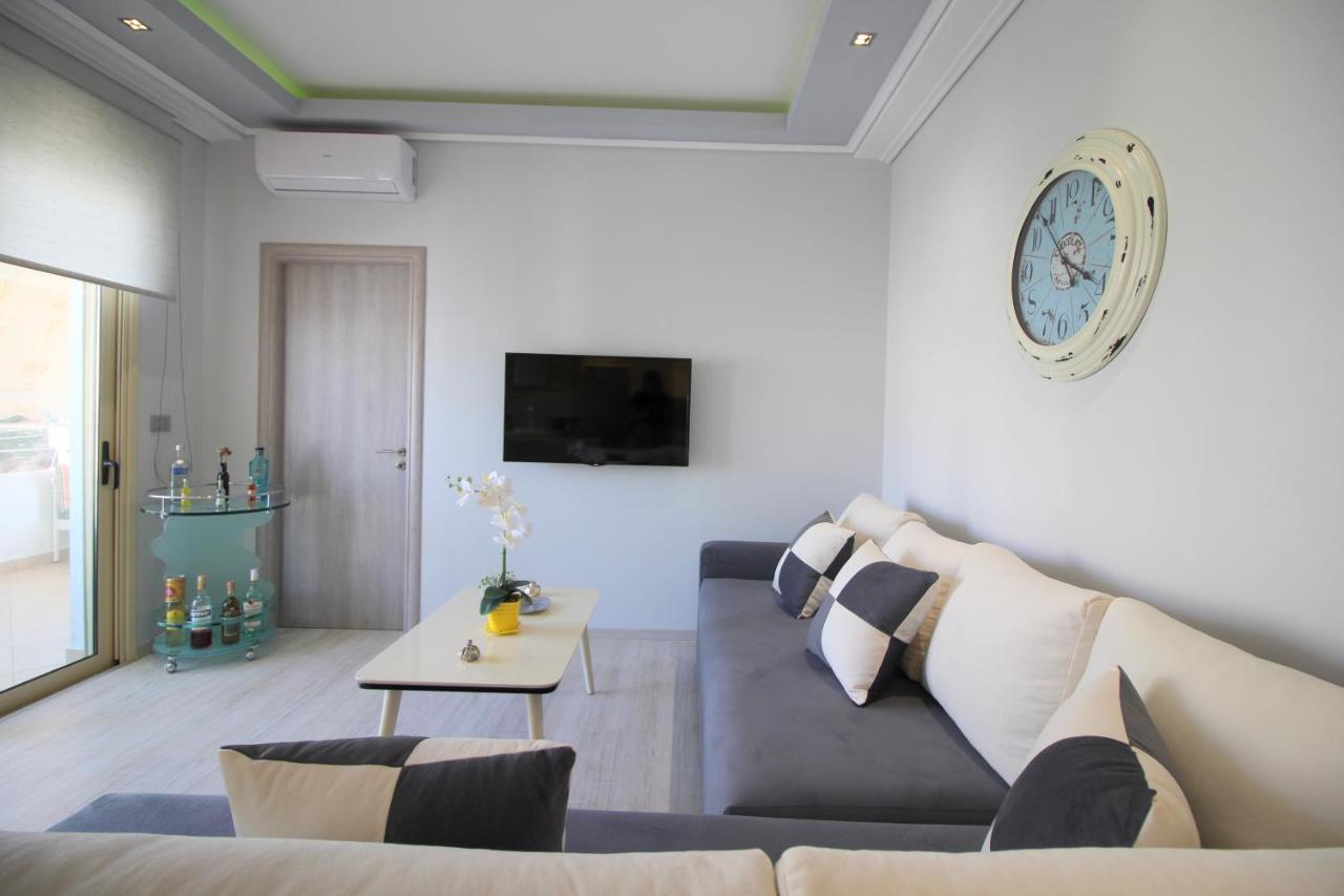 Luxury Seafront Apartments Σαράντα Εξωτερικό φωτογραφία
