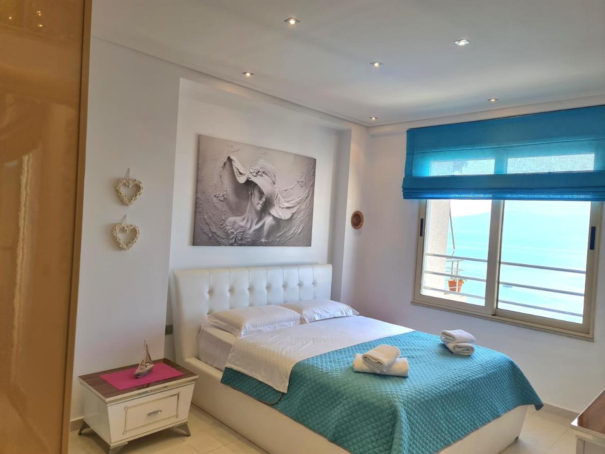 Luxury Seafront Apartments Σαράντα Εξωτερικό φωτογραφία